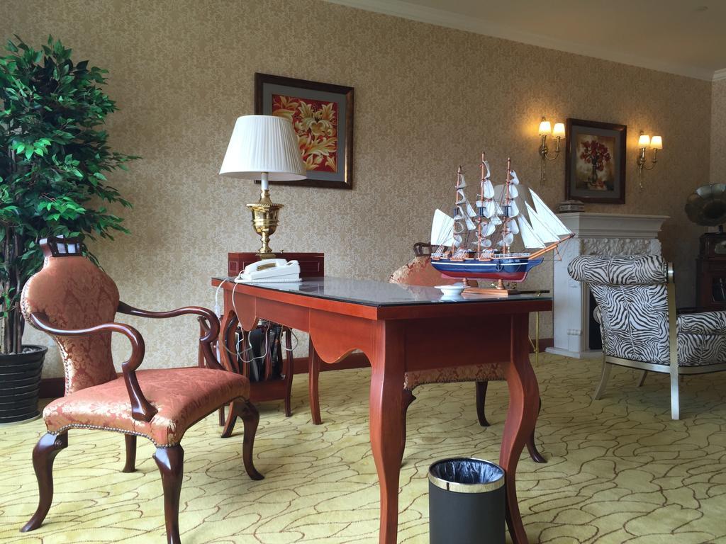 Alton Hotel Vu Hồ Phòng bức ảnh